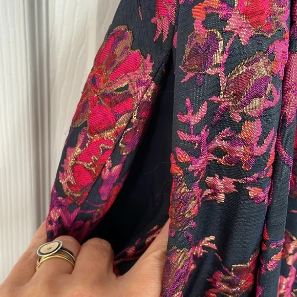 Badgley Mischka Floral Jacquard Gown! Pinks, purples, blue, gold & multicolor! - Picture 11 of 17